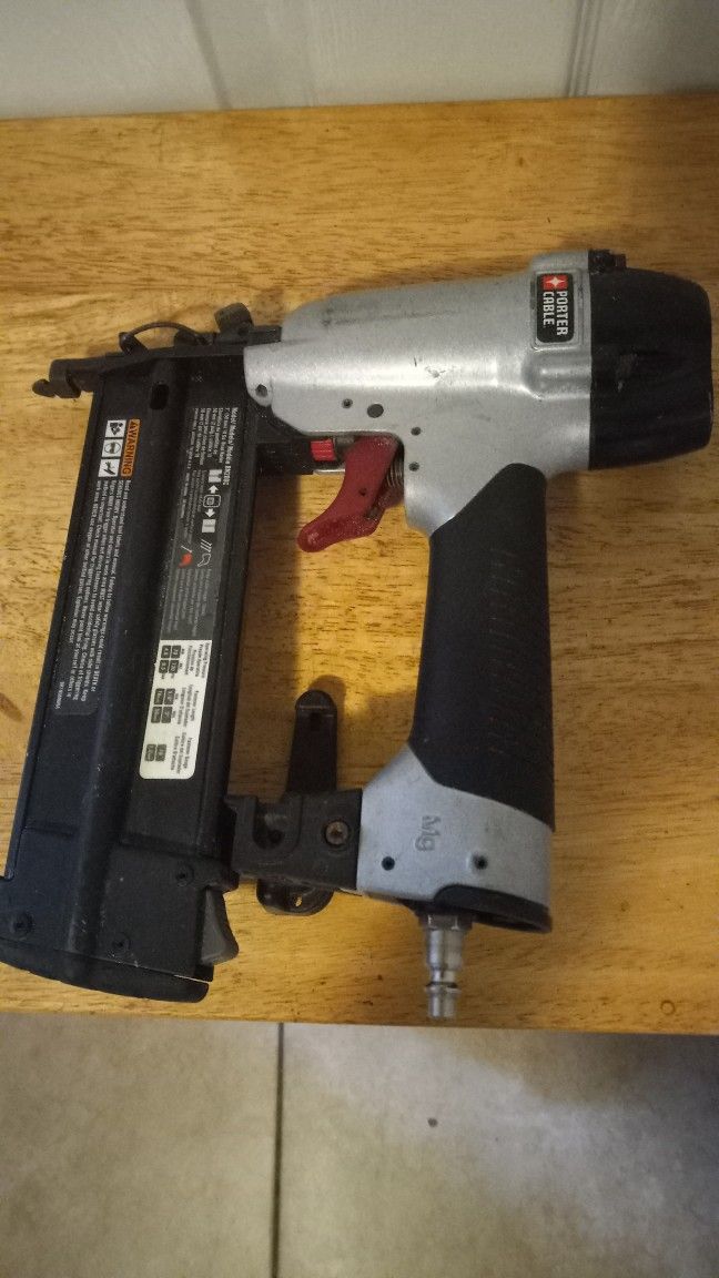 •PORTER CABLE• PISTOLA DE CLAVO FINO