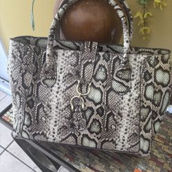 JustFab 