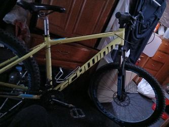 Schwin Mouintain Bike