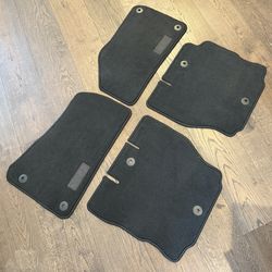 2024 Jeep wrangler - carpeted floor mats