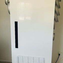 Commercial Refrigerator/ Estate Sale  !!!