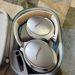 Bose Noise Canceling Head Phones 