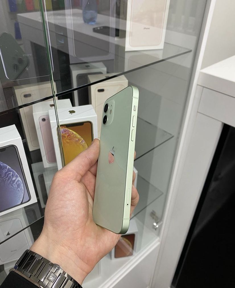 iPhone 12 64GB Green