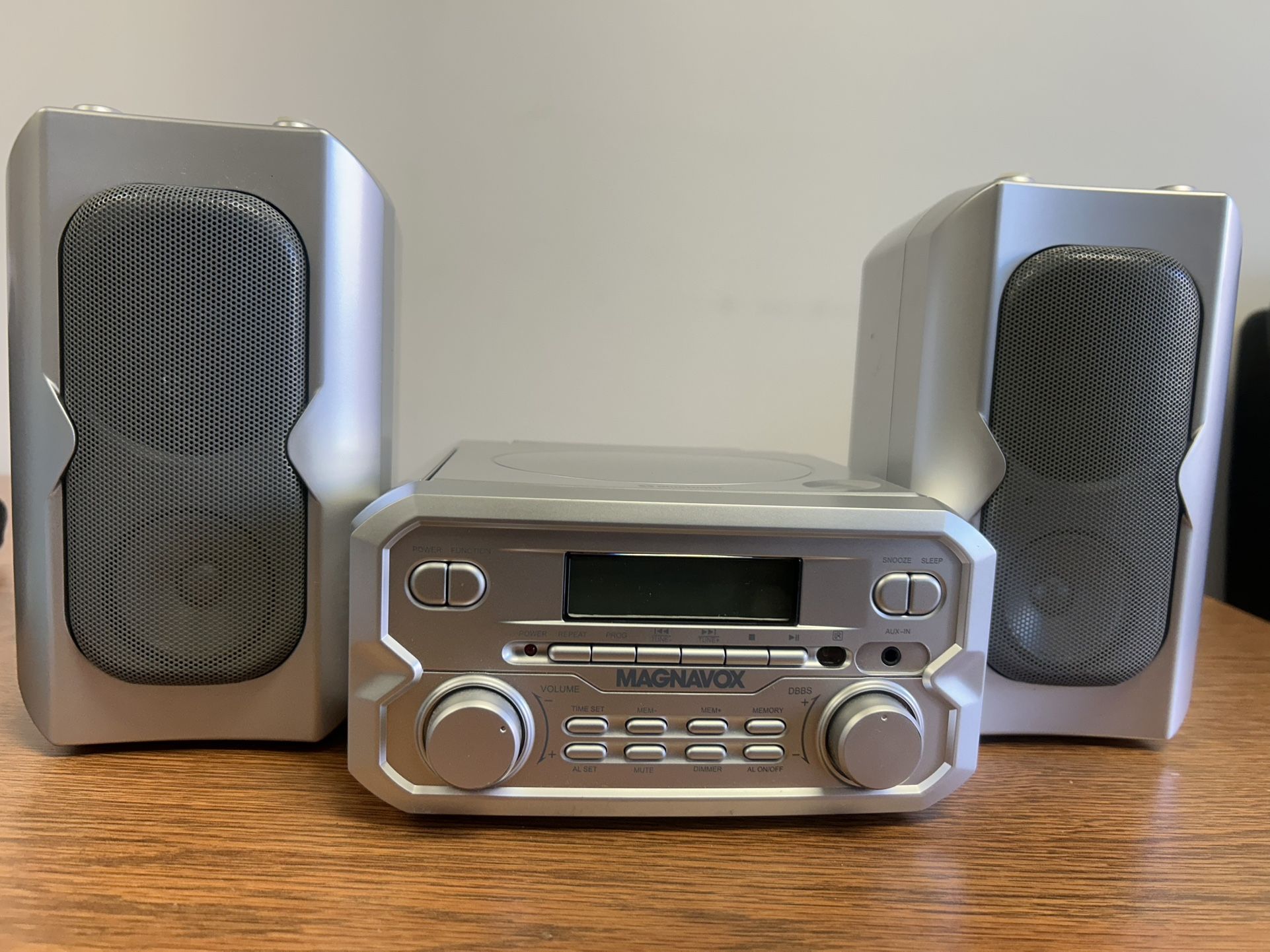 Magnavox Bluetooth Stereo System with CD Player and AM FM Radio