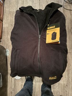 New Reversible Dewalt Heated Vest Sz LG VEST ONLY