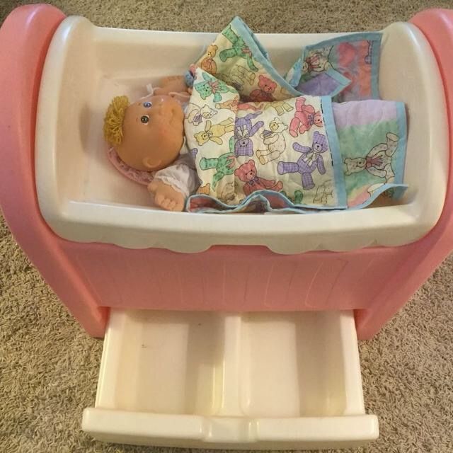 Vintage Little Tikes Pink Baby Doll Changing Table Bath Cradle
