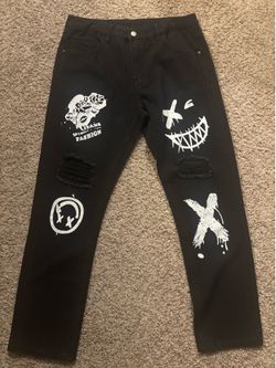 Brand New Black Graphic Distressed Jeans – Size 34