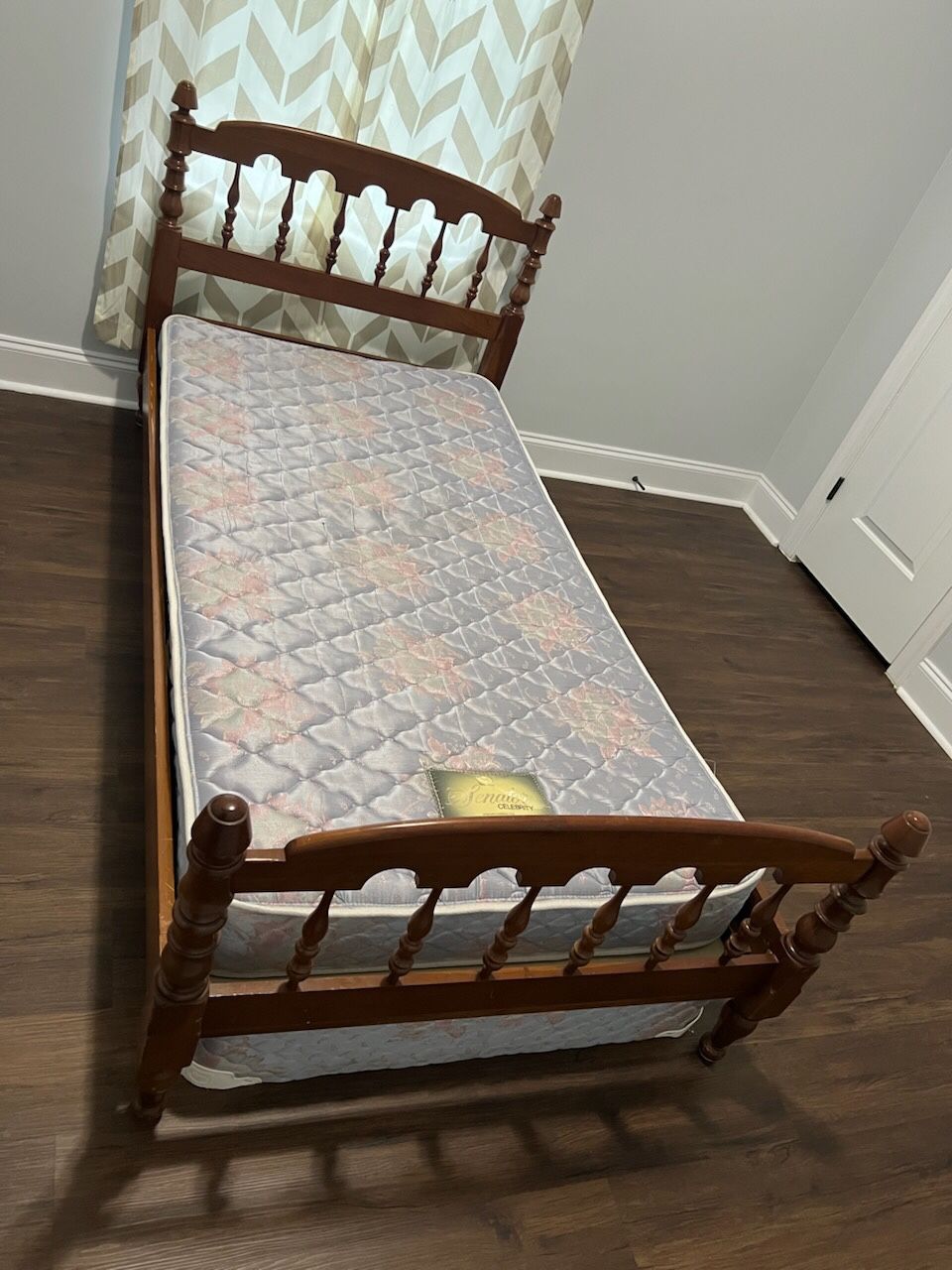 2 Kids Bed With Mattress And Box