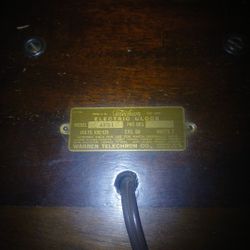 Old Clock Warrentelechron. Co