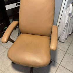 Light Brown Desk Chair