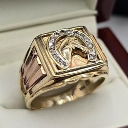 Solid 14kt Gold Two Tone Horse Ring Anillo de Caballo Oro Solido 14kt