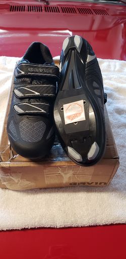 Brand new Women's bike shoes sz. 8