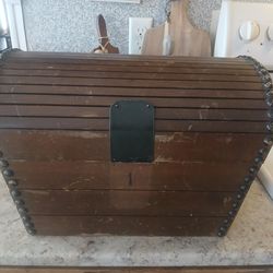 Older treasure chest