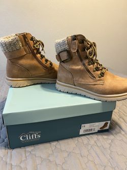 Women’s Lace Booties