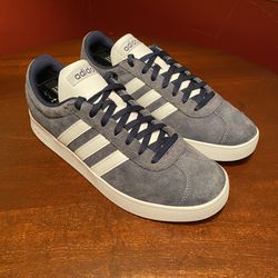  Adidas Men’s VL Court 2.0 Shoes- Collegiate Navy/ Cloud White Size 7 In EXCELLENT PRE OWNED CONDITION. These Sneakers have Been Lightly Worn a Handfu
