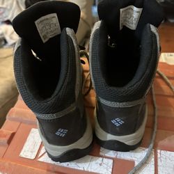 Columbia Newton Ridge Hiking Shoes
