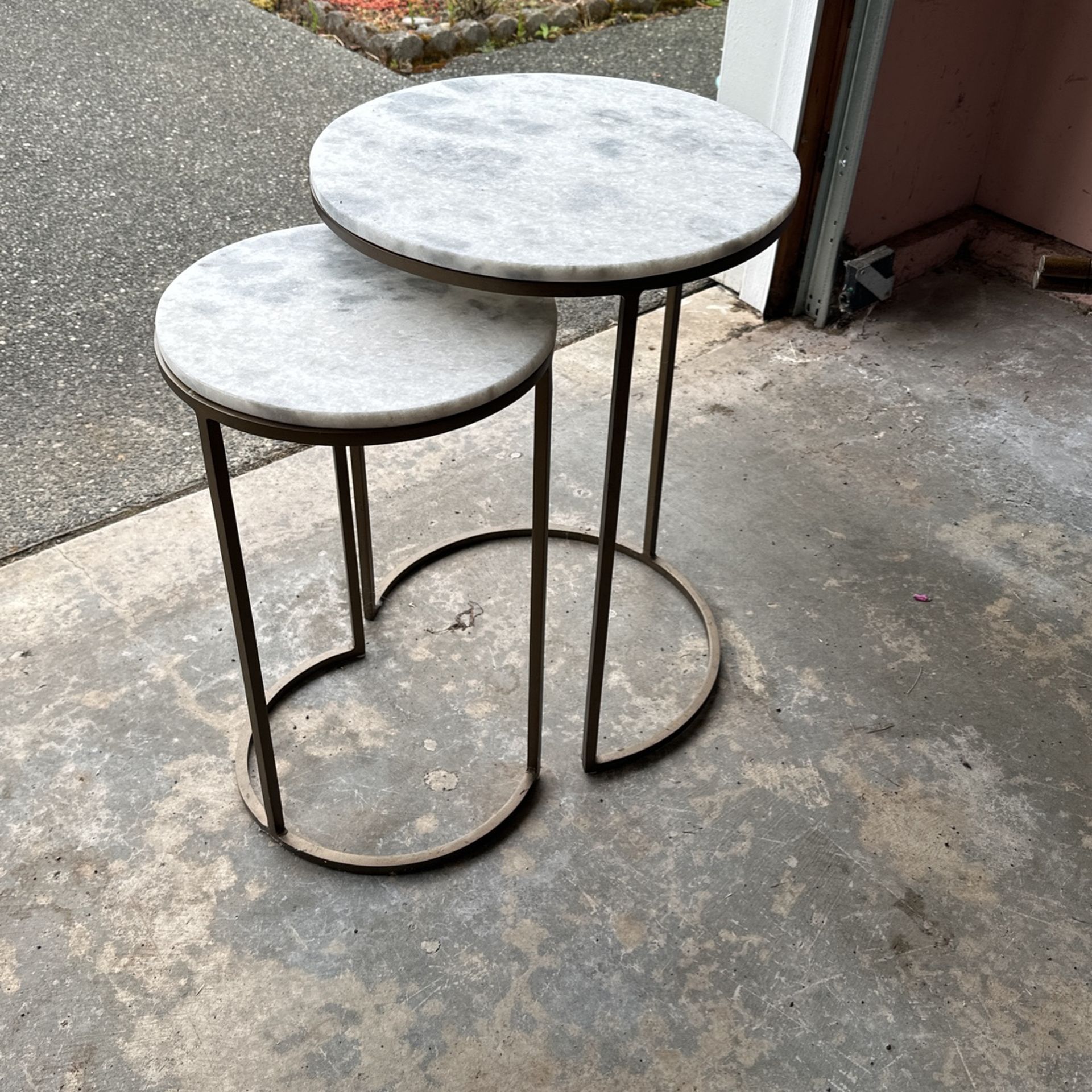 West Elm Round Nesting Side Tables (12"–16")