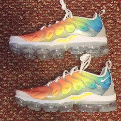 Nike Air  Vapormax Plus Size 10.5 Mens