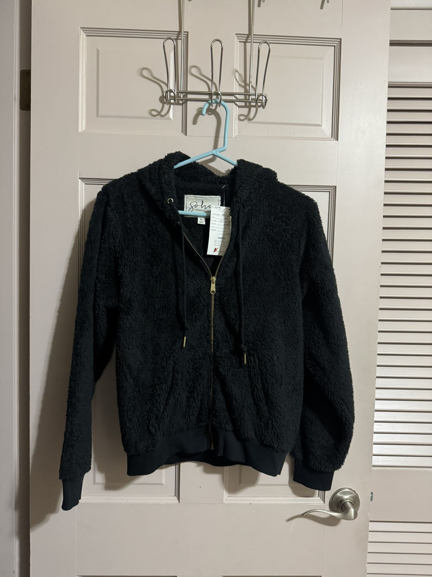 Women's Soho Threads Sherpa Zip Up Jacket with Hood Size Medium NWT
