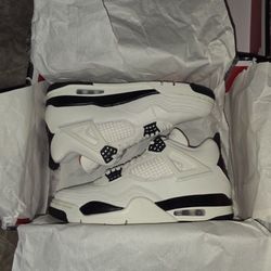 Jordan 4 Flight Club 