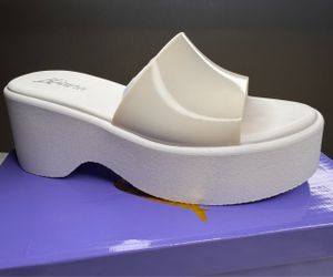 Size 9 White Platform Slide Sandals