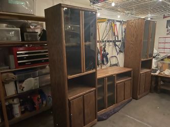 Entertainment TV Wall Unit with Bookselves and interior lighting