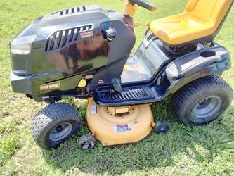 Craftsman riding mower like new