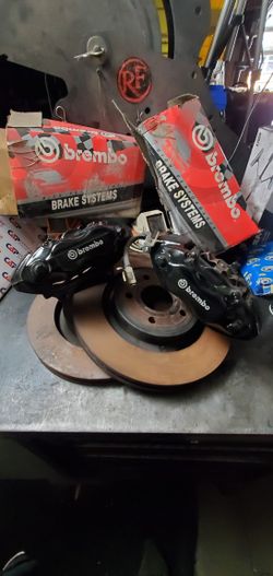 Brembo Brakes Calipers And Rotors   WK SRT8 Jeep Cherokee 2006-2010 