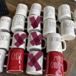Rae Dunn mugs 