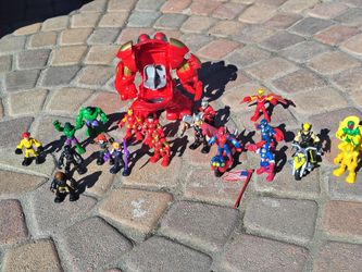 Marvel Superhero Squad Figure Lot with Hulkbuster