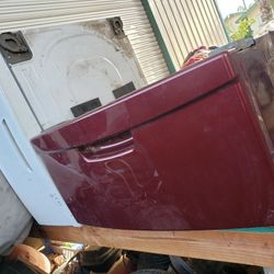 Wahser And Dryer Bottom Stands With Drawers 
