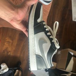 Jordan 1 Low Black White Grey
