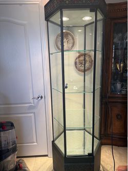 Glass cabinet