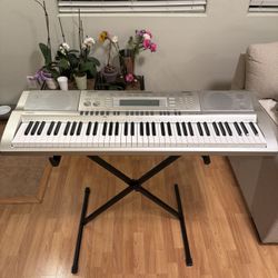 Casio WK200 76 Keys sampler