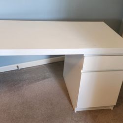 Ikea Malm White Desk