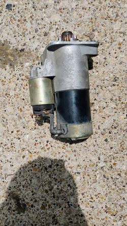 Nissan  4.0 engine starter
