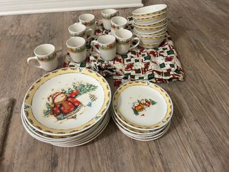 Holiday plates, cups, bowl sets.