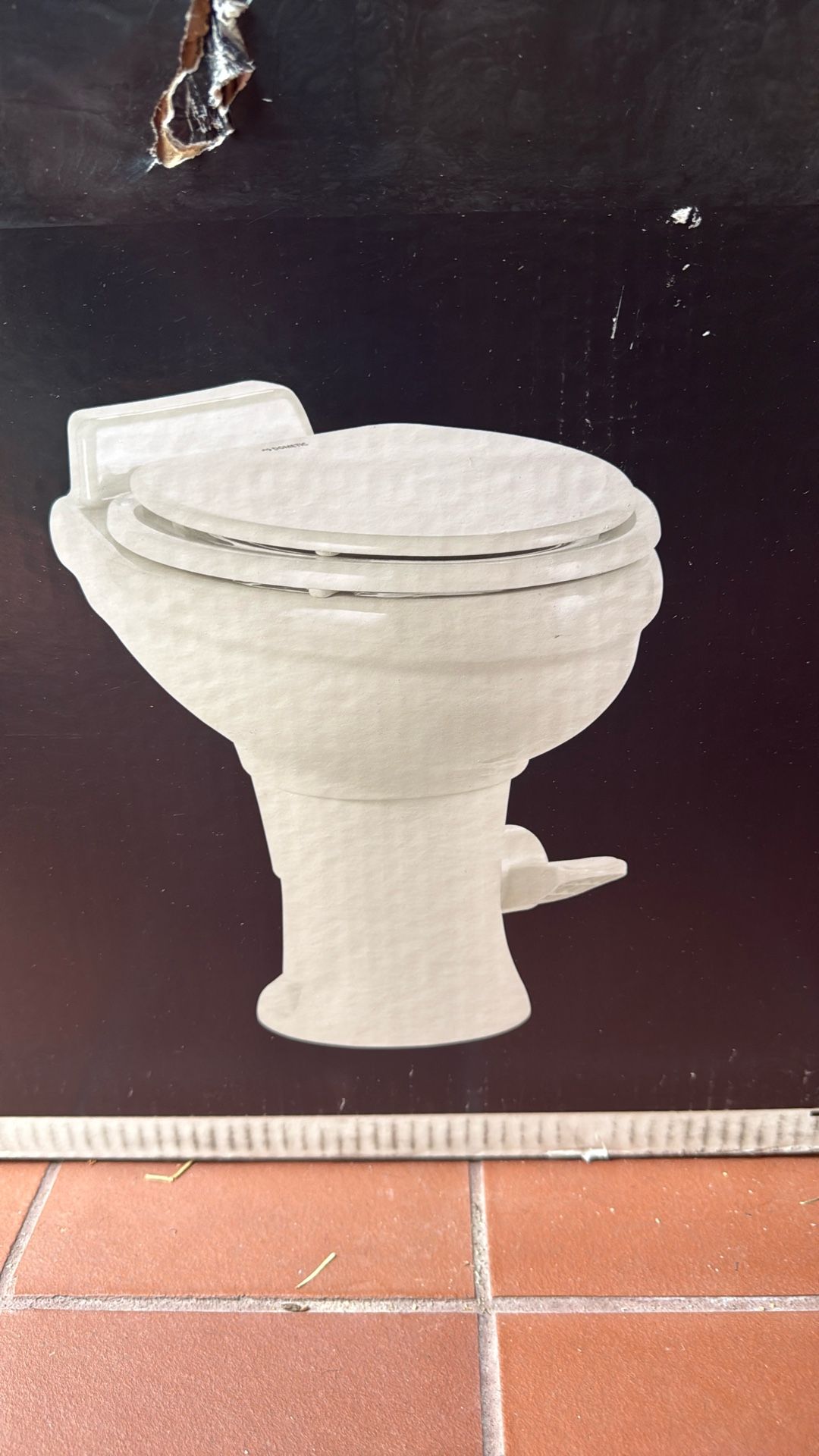 rv Toilet Unopened DOMETIC 320