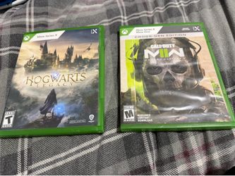 Xbox one Series X Call of Duty Modern Warfare II and Hogwarts Legacy Two Games
