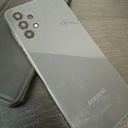 Samsung galaxy A32 5G With A Case