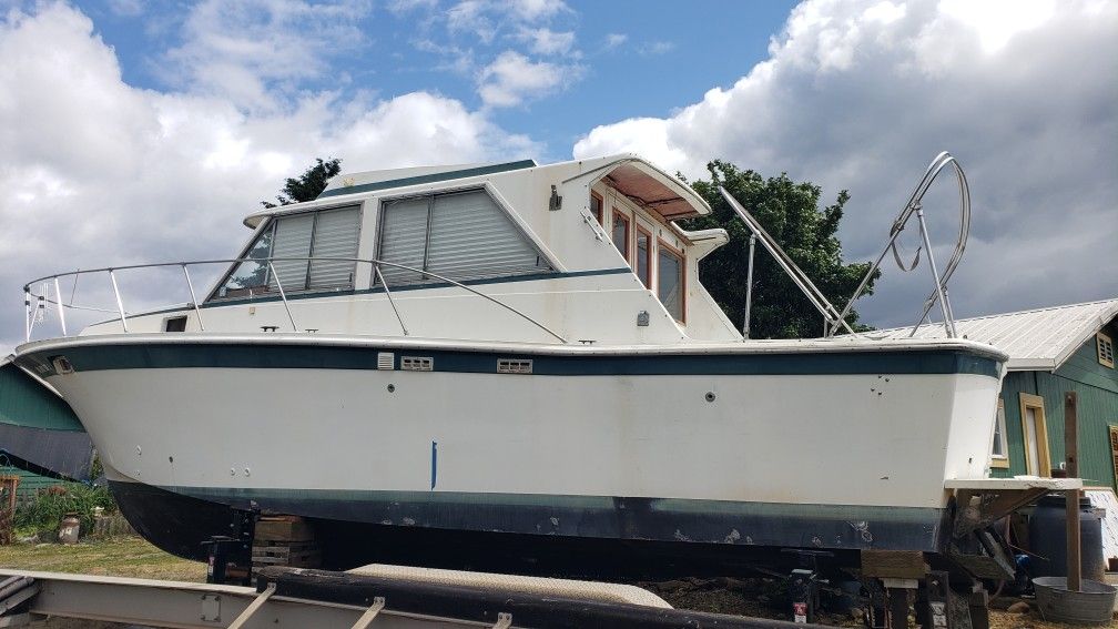 34' Uniflight Boat