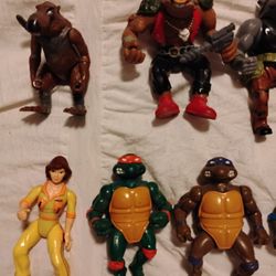 Lot Of 10 TMNT Action Figures