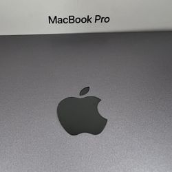 MacBooks 13,3