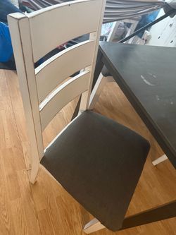 Dinner table set of 5