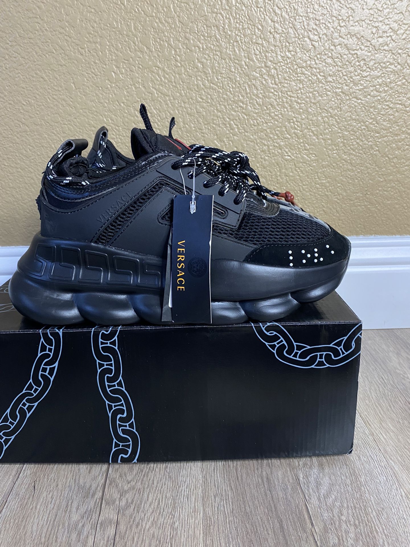 Versace chain reaction shop all black