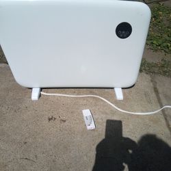 !! Heater With Remote 