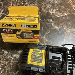 New DeWalt FlexVolt Battery w/ Charger