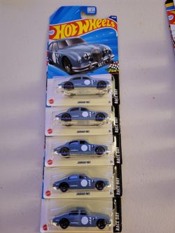 Hot Wheels Jaguar MK1 Race Day