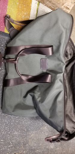 tumi duffle bag