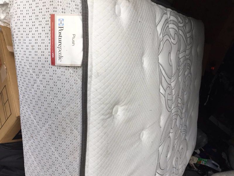Serta mattress only twin $20 thick comfortable